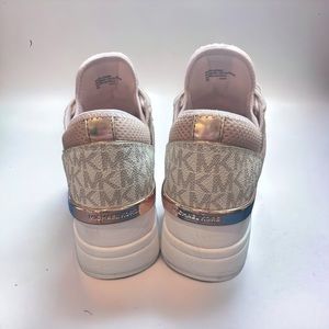 Michael Kors sneakers, woman , color White and Rose.